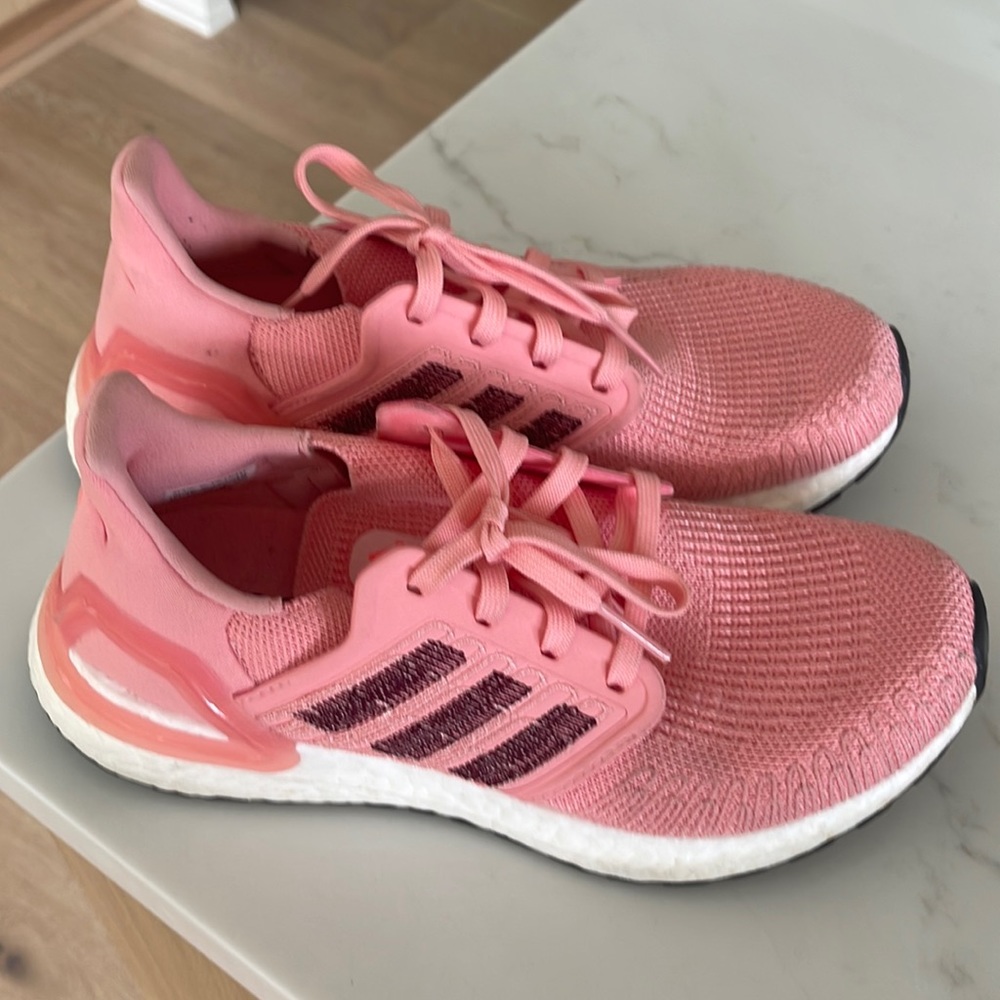 Barely worn Adidas Primeblue sneakers.